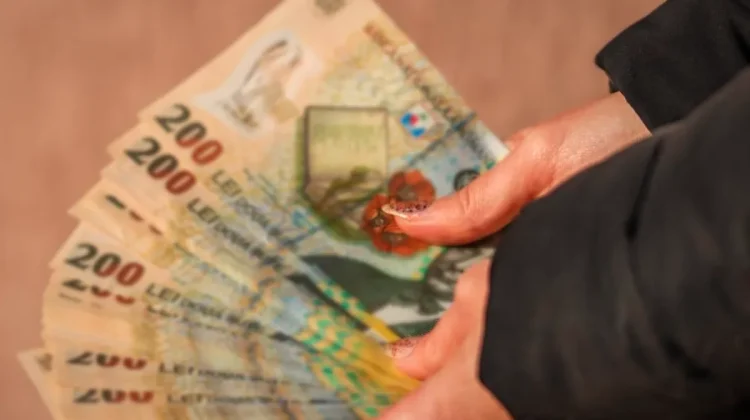 Femeia din Iași a semnat un contract cu 30.273 de lei. Ce a descoperit?